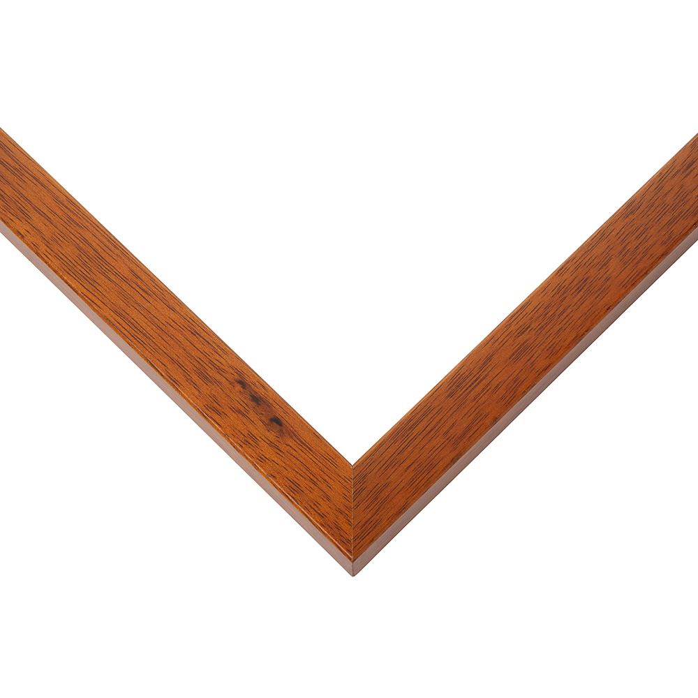 Honeyed Oak moulding showing natural wood grain